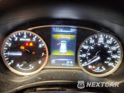 Zdjęcie 9 z 12 samochodu: 2017 NISSAN SENTRA SV VIN:3N1AB7AP5HY335732 - miniatura