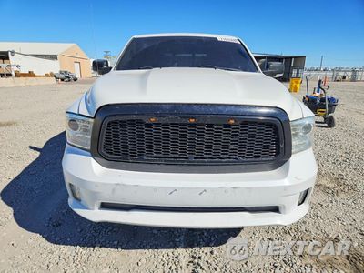 Piąte zdjęcie samochodu w środku: 2015 RAM 1500 LONGHORN VIN:1C6RR7WTXFS633018 - miniatura