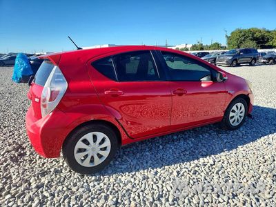 Trzecie zdjęcie samochodu z tyłu: 2014 TOYOTA PRIUS C ONE VIN:JTDKDTB38E1074810 - miniatura