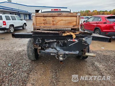 Zdjęcie 6 z 12 samochodu: 2006 TOYOTA TUNDRA DOUBLE CAB SR5 VIN:5TBDT44196S545731 - miniatura