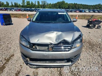 Piąte zdjęcie samochodu w środku: 2014 VOLKSWAGEN PASSAT S VIN:1VWAT7A37EC022996 - miniatura