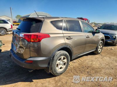 Trzecie zdjęcie samochodu z tyłu: 2015 TOYOTA RAV4 LE VIN:JTMBFREV5FD137260 - miniatura