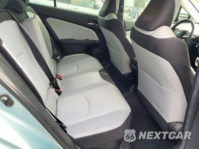 Zdjęcie 10 z 12 samochodu: 2016 TOYOTA PRIUS THREE VIN:JTDKARFUXG3029311 - miniatura