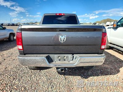 Zdjęcie 6 z 12 samochodu: 2014 RAM 2500 ST VIN:3C6UR5CL9EG300124 - miniatura