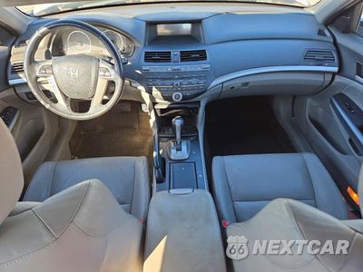 Zdjęcie 8 z 12 samochodu: 2010 HONDA ACCORD EXL VIN:1HGCP2F83AA193629 - miniatura