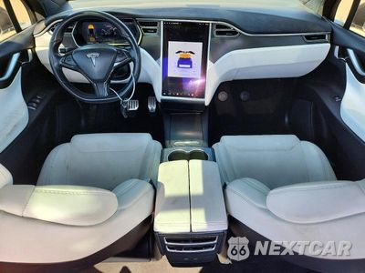 Zdjęcie 8 z 14 samochodu: 2017 TESLA MODEL X VIN:5YJXCBE49HF051829 - miniatura