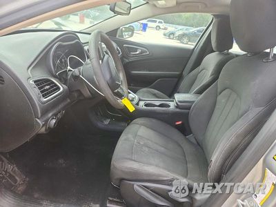 Zdjęcie 7 z 13 samochodu: 2015 CHRYSLER 200 LIMITED VIN:1C3CCCAB6FN753750 - miniatura