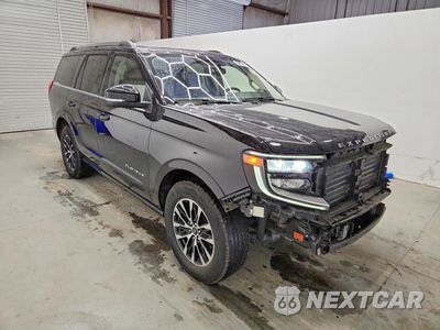 Czwarte zdjęcie samochodu z boku: 2025 FORD EXPEDITION PLATINUM VIN:1FMJU1M89SEA14317 - miniatura