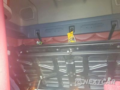 Zdjęcie 10 z 14 samochodu: 2012 FREIGHTLINER CASCADIA 113 VIN:1FUJGHDVXCSBF2727 - miniatura