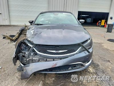 Piąte zdjęcie samochodu w środku: 2015 CHRYSLER 200 C VIN:1C3CCCCBXFN584958 - miniatura