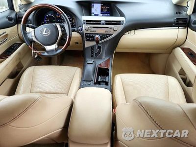Zdjęcie 8 z 14 samochodu: 2013 LEXUS RX 450H VIN:JTJBC1BA2D2052040 - miniatura