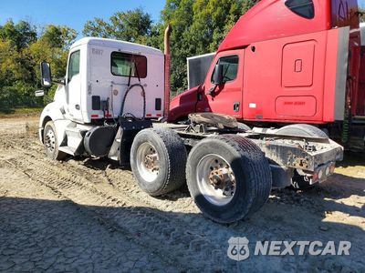 Drugie zdjęcie samochodu z przodu: 2015 KENWORTH T680 SEMI TRUCK VIN:1XKYDP9X3FJ438809 - miniatura