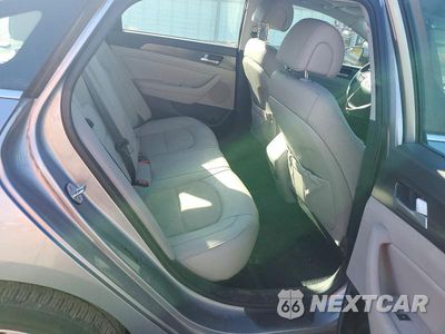 Zdjęcie 10 z 12 samochodu: 2017 HYUNDAI SONATA SPORT VIN:5NPE34AF2HH528242 - miniatura