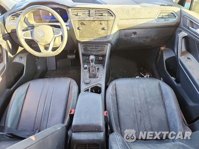 Zdjęcie 8 z 12 samochodu: 2022 VOLKSWAGEN TIGUAN SE VIN:3VV2B7AXXNM025372 - miniatura