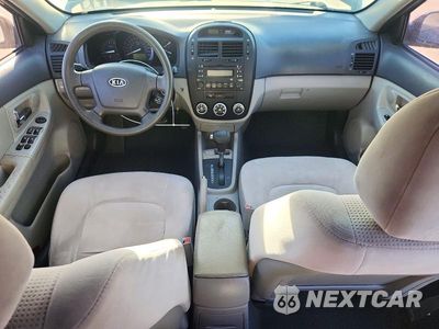 Zdjęcie 8 z 12 samochodu: 2009 KIA SPECTRA LX VIN:KNAFE221795624565 - miniatura