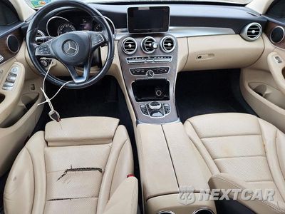 Zdjęcie 8 z 12 samochodu: 2018 MERCEDES-BENZ C 300 VIN:55SWF4JB3JU274214 - miniatura