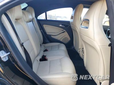Zdjęcie 10 z 12 samochodu: 2014 MERCEDES-BENZ CLA 250 VIN:WDDSJ4EB4EN063867 - miniatura