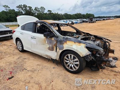Czwarte zdjęcie samochodu z boku: 2016 NISSAN ALTIMA 2.5 S VIN:1N4AL3AP1GC240164 - miniatura