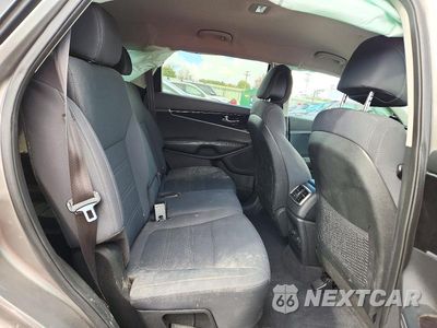 Zdjęcie 11 z 13 samochodu: 2017 KIA SORENTO LX VIN:5XYPGDA30HG265145 - miniatura
