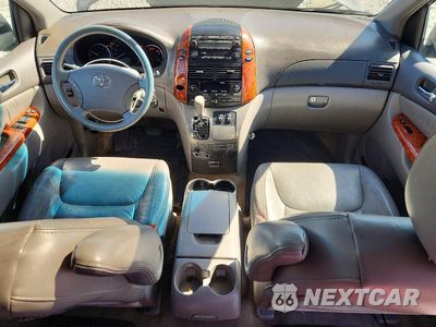 Zdjęcie 8 z 13 samochodu: 2010 TOYOTA SIENNA XLE VIN:5TDYK4CC3AS305193 - miniatura