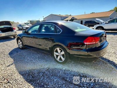 Drugie zdjęcie samochodu z przodu: 2013 VOLKSWAGEN PASSAT SE VIN:1VWBP7A38DC112150 - miniatura