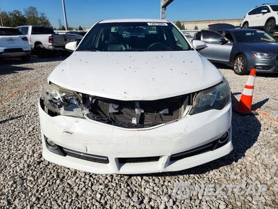 Piąte zdjęcie samochodu w środku: 2014 TOYOTA CAMRY SE VIN:4T1BF1FK3EU334945 - miniatura