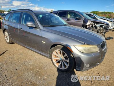 Czwarte zdjęcie samochodu z boku: 2011 BMW 328 XI VIN:WBAUU3C51BA542233 - miniatura