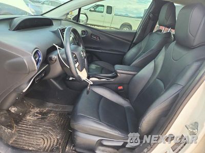 Zdjęcie 7 z 12 samochodu: 2016 TOYOTA PRIUS THREE TOURING VIN:JTDKARFU9G3021975 - miniatura