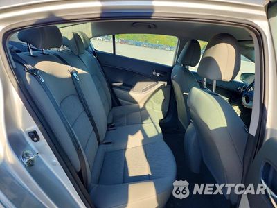 Zdjęcie 10 z 12 samochodu: 2015 KIA FORTE LX VIN:KNAFK4A65F5312872 - miniatura