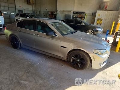Czwarte zdjęcie samochodu z boku: 2011 BMW 528 I VIN:WBAFR1C51BC260192 - miniatura