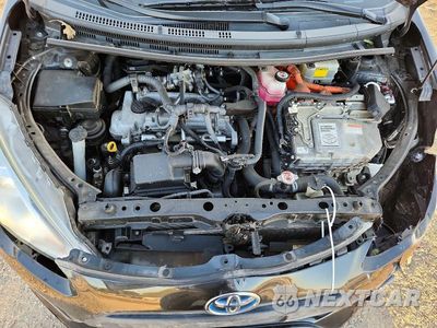Zdjęcie 11 z 12 samochodu: 2017 TOYOTA PRIUS C THREE VIN:JTDKDTB39H1596320 - miniatura