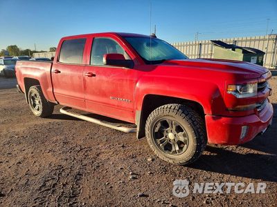 Czwarte zdjęcie samochodu z boku: 2017 CHEVROLET SILVERADO K1500 LT VIN:3GCUKREC2HG107562 - miniatura