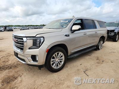 2021 GMC YUKON XL C1500 SLT 1GKS1GKD4MR452859 - główne zdjęcie licytacji z USA - miniatura