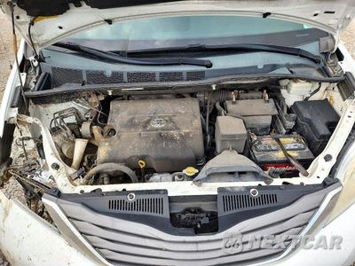 Zdjęcie 12 z 13 samochodu: 2011 TOYOTA SIENNA XLE 8-PASSENGER VIN:5TDYK3DC3BS147092 - miniatura