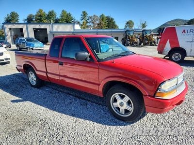 Czwarte zdjęcie samochodu z boku: 2001 CHEVROLET S TRUCK S10 VIN:1GCCS195818236667 - miniatura