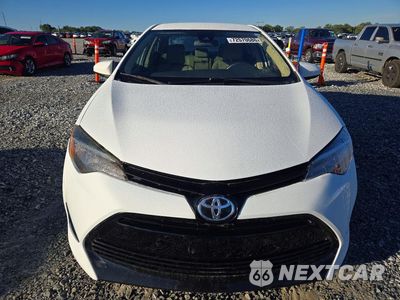 Piąte zdjęcie samochodu w środku: 2018 TOYOTA COROLLA LE VIN:2T1BURHEXJC022287 - miniatura