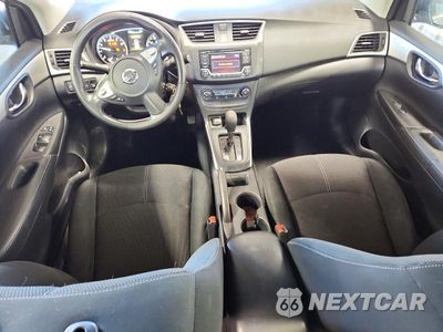 Zdjęcie 8 z 13 samochodu: 2018 NISSAN SENTRA S VIN:3N1AB7AP2JY285720 - miniatura