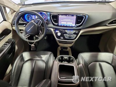 Zdjęcie 8 z 13 samochodu: 2023 CHRYSLER PACIFICA TOURING L VIN:2C4RC1BG9PR552160 - miniatura