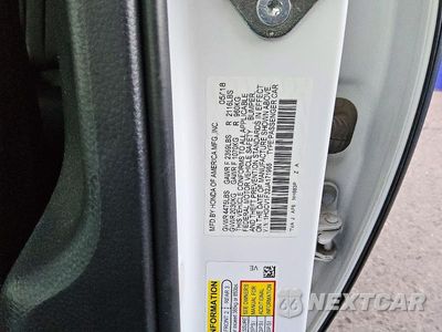 Zdjęcie 12 z 13 samochodu: 2018 HONDA ACCORD SPORT VIN:1HGCV1F32JA171965 - miniatura
