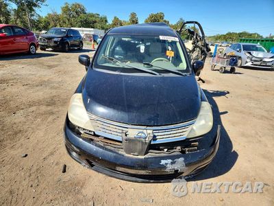 Piąte zdjęcie samochodu w środku: 2009 NISSAN VERSA 1.8 S VIN:3N1BC11E09L449620 - miniatura