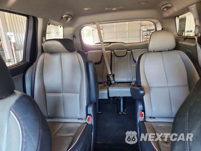 Zdjęcie 10 z 13 samochodu: 2018 KIA SEDONA SX VIN:KNDMC5C19J6377158 - miniatura