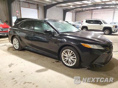 Czwarte zdjęcie samochodu z boku: 2018 TOYOTA CAMRY HYBRID XLE VIN:4T1B21HK6JU508137 - miniatura