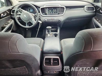 Zdjęcie 8 z 13 samochodu: 2020 KIA SORENTO S VIN:5XYPG4A5XLG622356 - miniatura