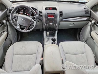Zdjęcie 8 z 13 samochodu: 2011 KIA SORENTO LX VIN:5XYKT3A13BG089830 - miniatura