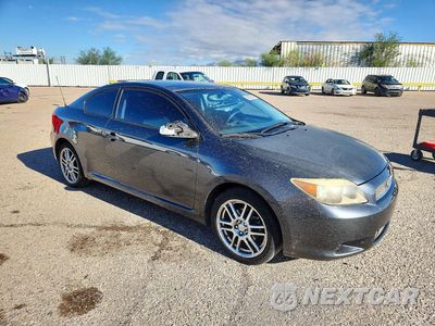 Czwarte zdjęcie samochodu z boku: 2007 SCION TC BASE VIN:JTKDE167970173189 - miniatura