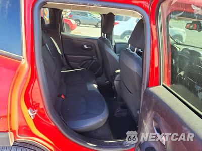 Zdjęcie 11 z 13 samochodu: 2020 JEEP RENEGADE LATITUDE VIN:ZACNJABB5LPL48170 - miniatura
