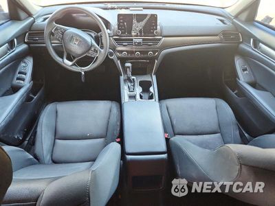 Zdjęcie 8 z 12 samochodu: 2018 HONDA ACCORD LX VIN:1HGCV1F15JA102007 - miniatura