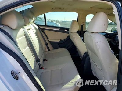Zdjęcie 10 z 12 samochodu: 2017 VOLKSWAGEN JETTA SE VIN:3VWDB7AJ5HM410620 - miniatura