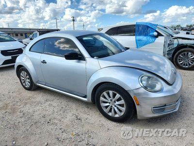 Czwarte zdjęcie samochodu z boku: 2014 VOLKSWAGEN BEETLE VIN:3VWFP7AT0EM623420 - miniatura