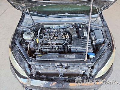 Zdjęcie 11 z 12 samochodu: 2015 VOLKSWAGEN GTI VIN:3VW4T7AU1FM003706 - miniatura
